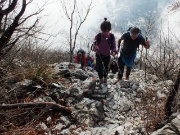 Ritorno al Monte San Martino e Corna di Medale il 25 aprile 2012- FOTOGALLERY